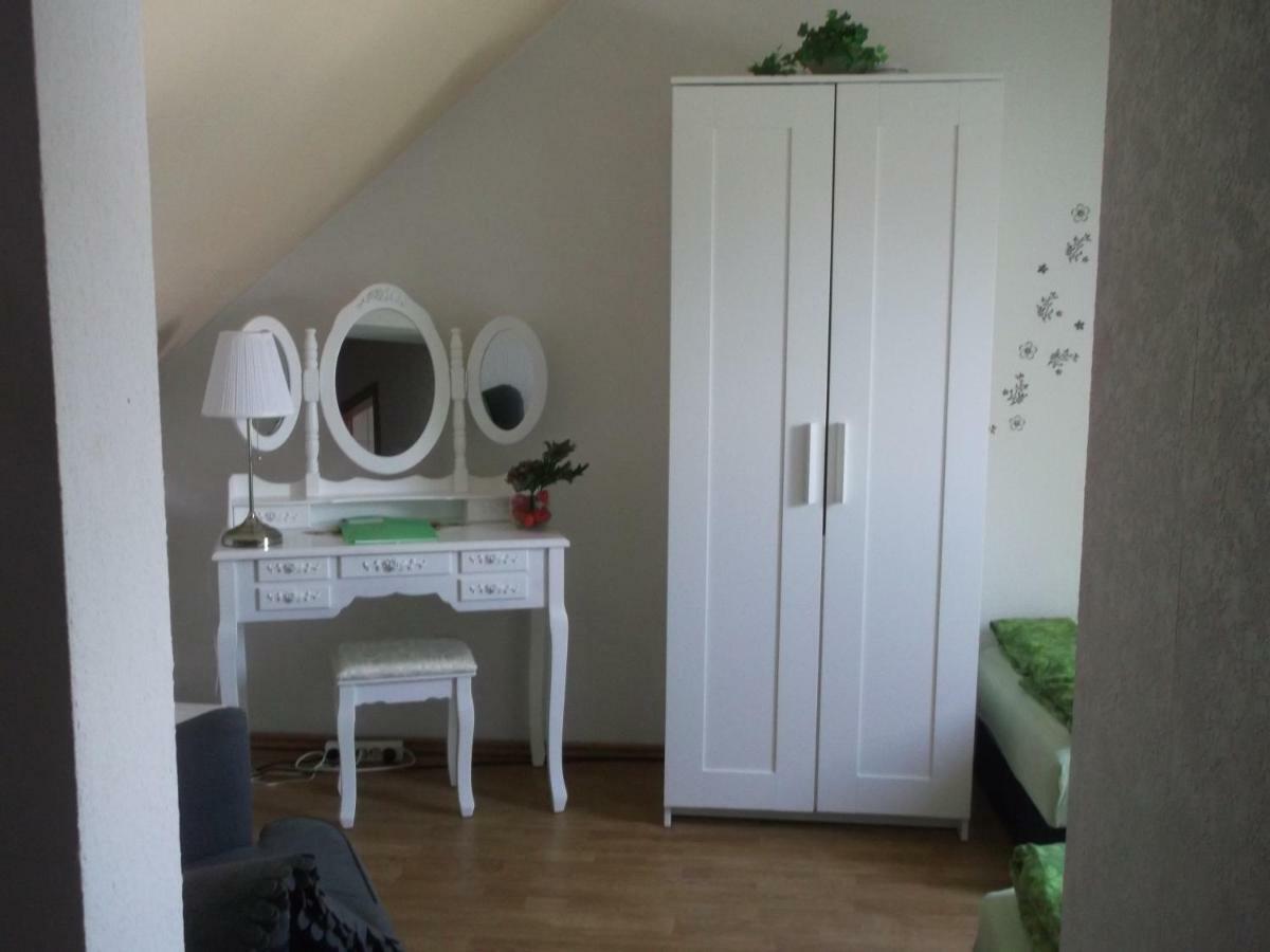 Haus Am Wald Apartman Guhrow Kültér fotó
